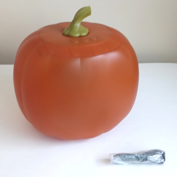 Animated 3D Jabberin Jack Pumpkin 🎃 *Turn Sound On in Video (Plug In) - Picture 4 of 12